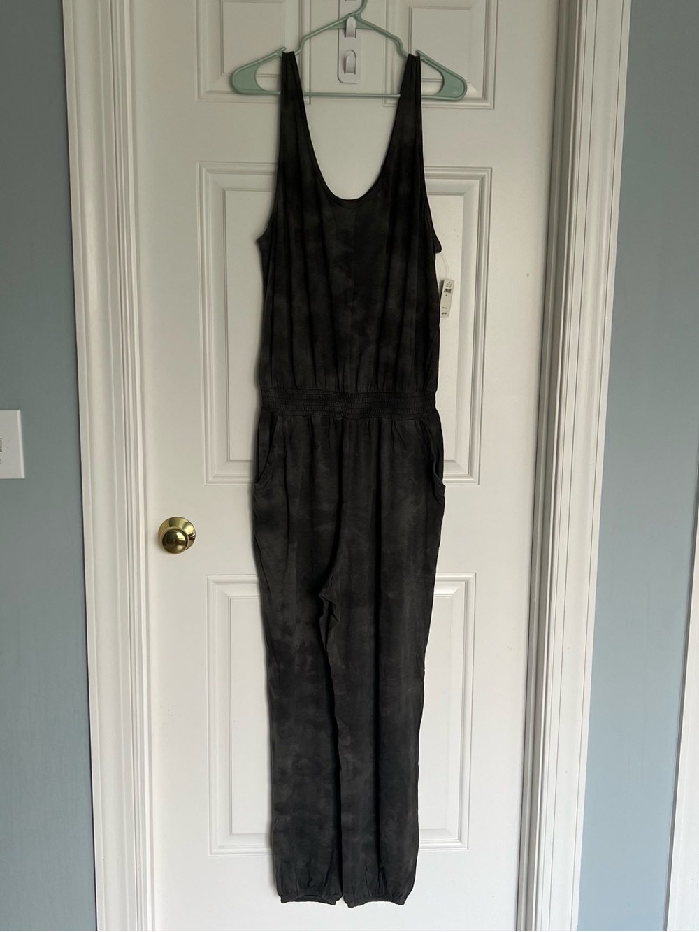 New With Tags! Aerie Black Sleeveless Elastic-Waist Jumpsuit